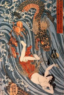 Utagawa Kuniyoshi Painting - tamatori siendo perseguido por un dragón Utagawa Kuniyoshi Ukiyo e